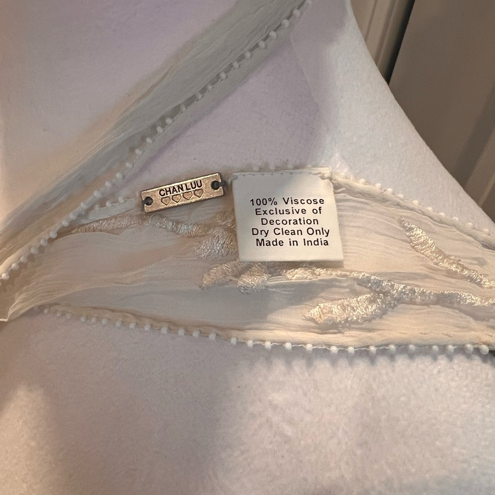 Chan Luu fringe skinny scarf | white - Picture 3 of 8